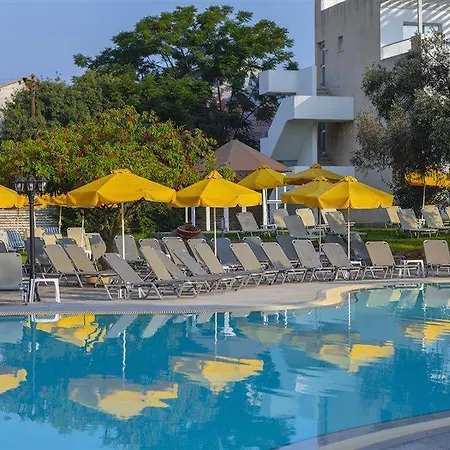 Mayfair Gardens 3* Paphos